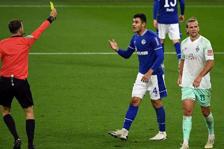 Bereits am zweiten Spieltag lieferten sich der FC Schalke 04 und Werder Bremen das erste Krisenduell der neuen Bundesliga-Sa... Bereits am zweiten Spieltag lieferten sich der FC Schalke 04 und Werder Bremen das erste Krisenduell der neuen Bundesliga-Sa...