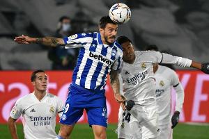 Real verliert auch gegen Alaves - Hazard verletzt ausgewechselt