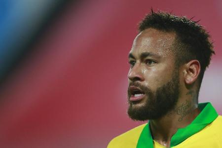 Neymar reist trotz Verletzung zur Nationalmannschaft Neymar reist trotz Verletzung zur Nationalmannschaft