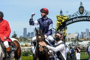 Melbourne Cup: Ashrun Zehnter - Außenseiter Twilight Payment siegt