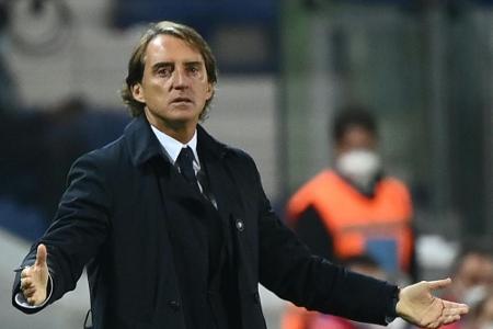 Azzurri ohne Trainer Mancini, auch mehrere Spieler fallen wegen Corona aus Azzurri ohne Trainer Mancini, auch mehrere Spieler fallen wegen Corona aus