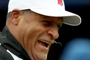"Historisches Spiel": Erste schwarze Schiedsrichter-Crew in der NFL