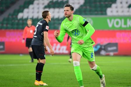 Hin und Her zum 300. Sieg: Wolfsburg gewinnt turbulentes Nordduell