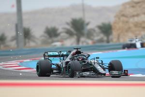 Hamilton mit Trainingsbestzeit - Vettel zurück im Mittelfeld