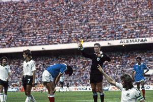 KNVB trauert um Corver: Schiedsrichter des WM-Halbfinals von 1982 gestorben