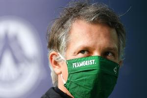 Werder: Baumann kündigt Verkäufe und "schwierige Saison" an