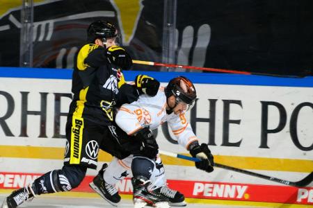MagentaSport Cup: Krefeld schlägt Wolfsburg