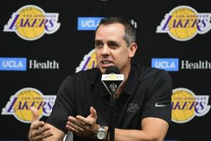 Lakers-Coach gibt Schröder keine Startplatz-Garantie