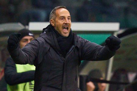 Immer wieder wird auch Adi Hütter als möglicher Trainer-Kandidat des BVB genannt. Der Österreicher hat einen laufenden Vertr...