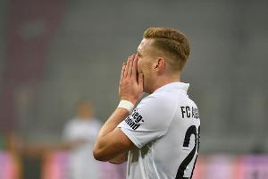 Augsburger Hahn positiv auf Corona getestet