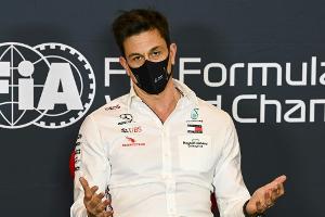 Wolff bleibt Mercedes-Teamchef