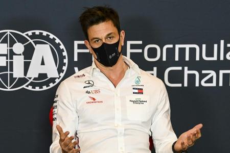 Toto Wolff bleibt Mercedes-Teamchef - Nachfolger gesucht Toto Wolff bleibt Mercedes-Teamchef - Nachfolger gesucht