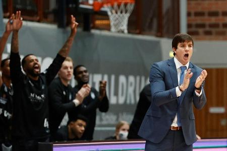 BBL: Hamburg bleibt ungeschlagen, Gießen weiter sieglos BBL: Hamburg bleibt ungeschlagen, Gießen weiter sieglos