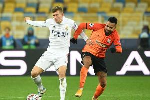 Real droht Königsklassen-Aus, Salzburg wahrt Chance