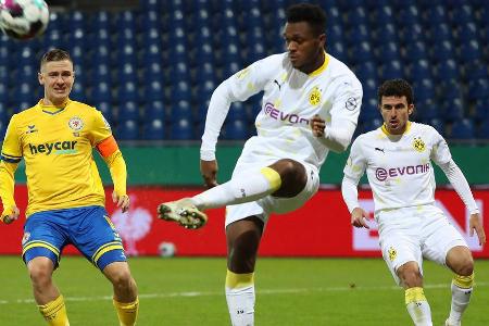 Stand überhaupt erst das zweite Mal in dieser Saison in der Startformation. Verbrachte in der Innenverteidigung einen ruhige...