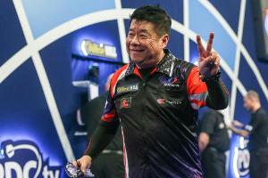 Darts-WM: Fanliebling Lim erreicht zweite Runde