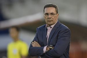 Brasilien: Ex-Nationaltrainer Luxemburgo positiv auf Corona getestet