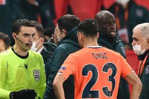 Rassismusvorwurf gegen Schiedsrichter: Partie zwischen PSG und Basaksehir unterbrochen
