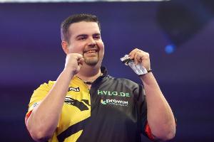 Darts-WM: Clemens als erster Deutscher im Achtelfinale - Wright entthront