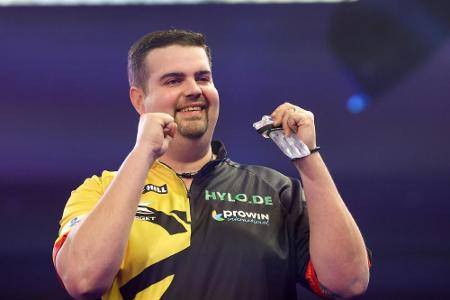Darts-WM: Clemens als erster Deutscher im Achtelfinale - Wright entthront Darts-WM: Clemens als erster Deutscher im Achtelfinale - Wright entthront