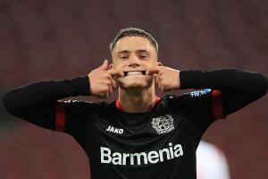 Leverkusen nach souveränem Derbysieg weiter an der Spitze