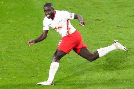 Dayot Upamecano von RB Leipzig wurde in den vergangenen Wochen immer wieder beim FC Bayern gehandelt. Doch den Münchnern dro...