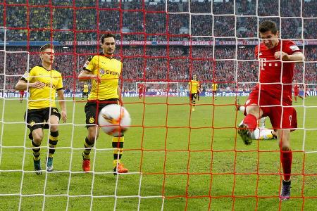 Am 8. Spieltag der Spielzeit 2015/2016 gibt es eine Lehrstunde für Thomas Tuchels Dortmunder. Lewandowski schnürt seinen ers...