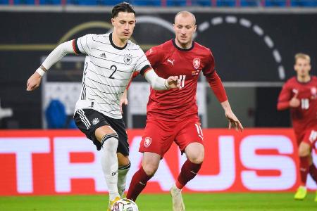 Agierte in der Konterverteidigung umsichtig und bekam seine Gegenspieler über weite Strecken rechtzeitig gestellt. Wurde von...