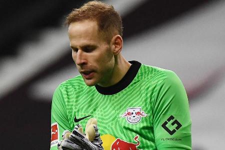 Musste im Leipziger Tor viele knifflige Bälle parieren. Hielt gegen Coman wiederholt die kurze Ecke dicht, lenkte einen Pava...
