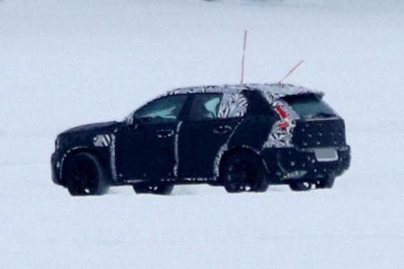 Erlkönig Volvo XC40