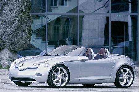 Doch als 2009 mehreten sich die Gerüchte, Mercedes baue die Kompaktklasse weiter aus.