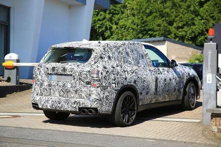 Aktuell kostet der BMW X5 M ab 120.700 Euro, das neue Modell wird ...