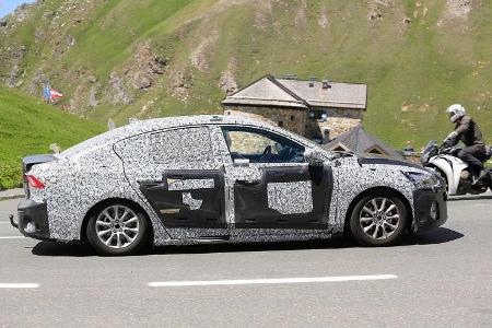 Dem aktuellen Trend folgend, setzt Ford auch beim neuen Focus auf Leichtbau und hochfeste Stähle, so dass das Gewicht je nac...