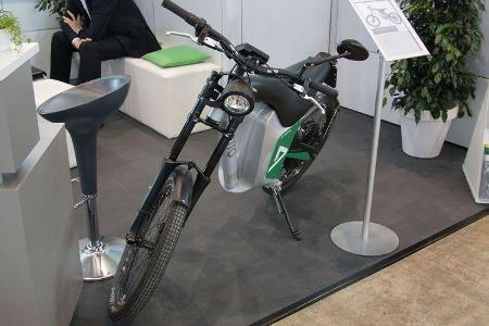 Dekra Elmoto HR-2 - Electric Vehicle Symposium 2017 - Stuttgart - Messe - EVS30