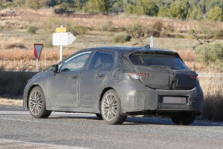 Toyota Auris Erlkönig