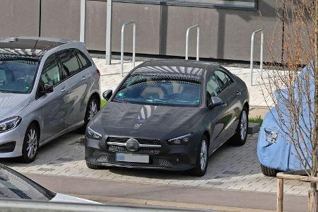 Erlkönig Mercedes CLA