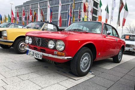 Retro Classics Stuttgart 2018 Markt Rundgang