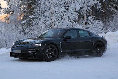 Porsche Mission E Erlkönig