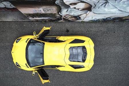Lamborgini Aventador S, Dach