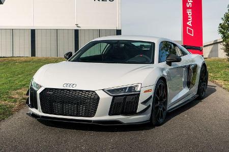 AUDI R8 V10 PLUS COUPE COMPETITION PACKAGE