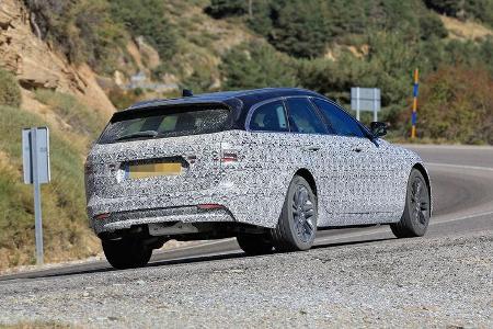 Erlkönig Jaguar XF Sportbrake