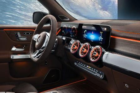 Lenkrad, die runden Lüftungsdüsen und die beiden XXL-Displays für die digitalen Instrumente und das MBUX-Infotainment kennen...