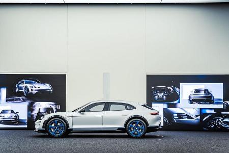 Porsche Mission E Cross Turismo