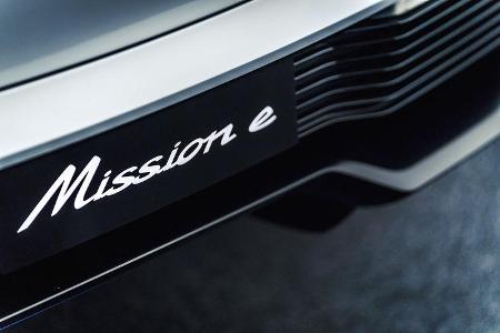 Porsche Mission E Cross Turismo