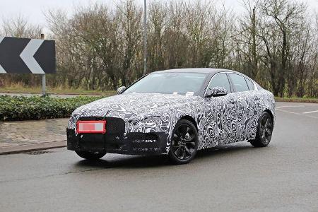 Erlkönig Jaguar XE