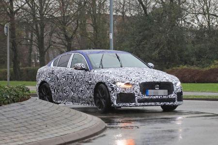Erlkönig Jaguar XE