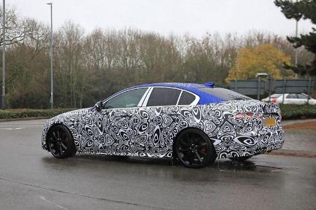 Erlkönig Jaguar XE