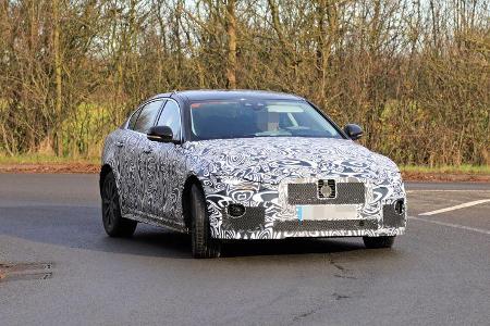 Erlkönig Jaguar XE