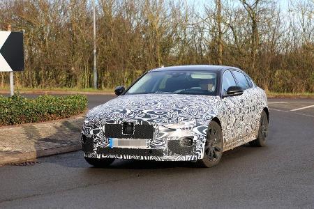 Erlkönig Jaguar XE