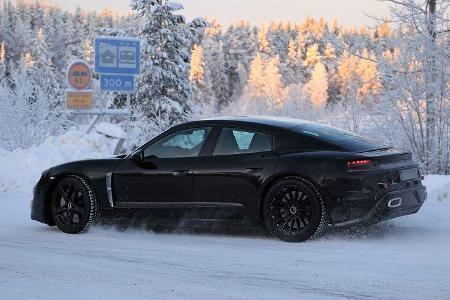 Porsche Mission E Erlkönig